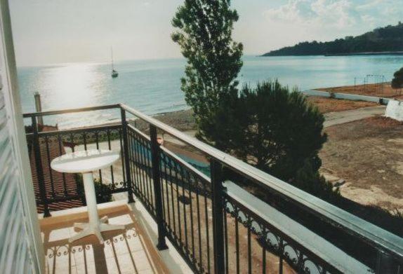 Poros House Hotel מראה חיצוני תמונה